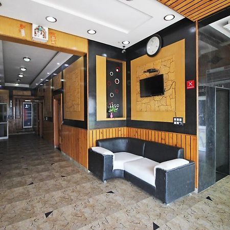 Oyo 9388 Yash Hotel Jaipur Exteriör bild