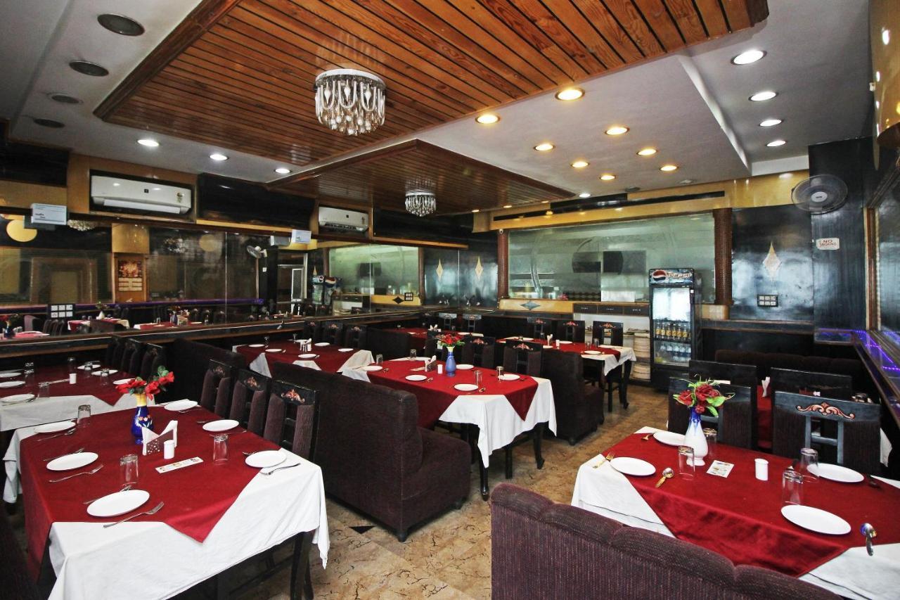 Oyo 9388 Yash Hotel Jaipur Exteriör bild