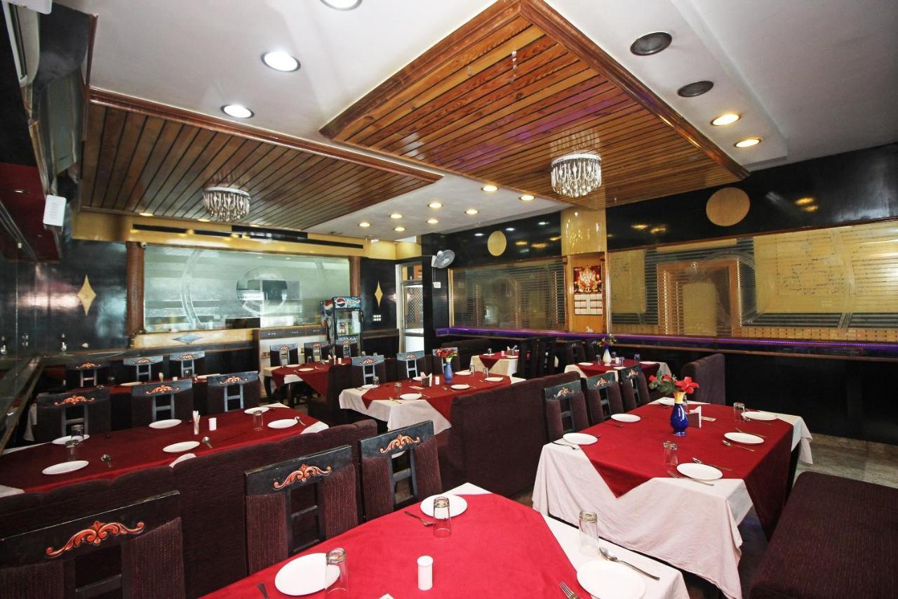 Oyo 9388 Yash Hotel Jaipur Exteriör bild