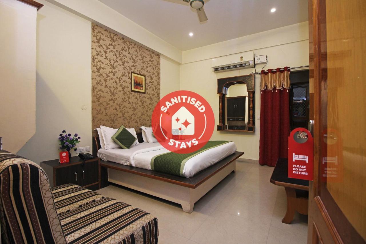 Oyo 9388 Yash Hotel Jaipur Exteriör bild